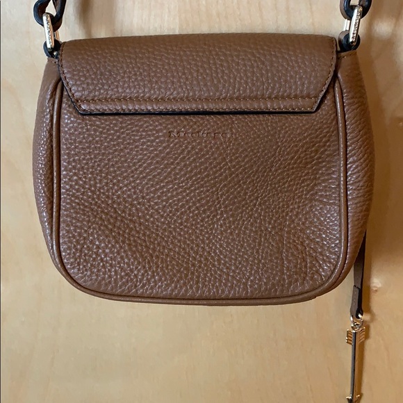 Mackage handbag with arrow closure - Picture 4 of 7